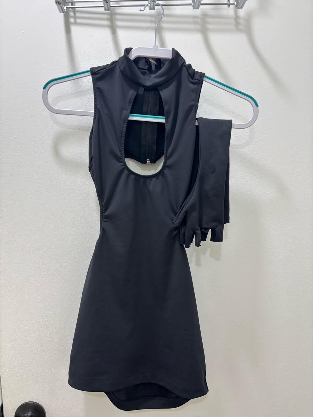 Maddy Dress and gloves seen on Euphoria season 2